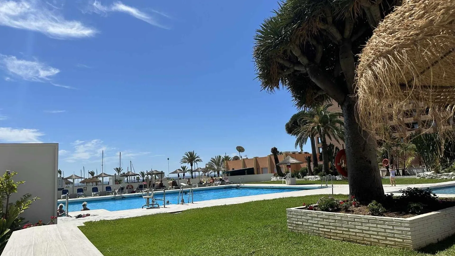 Estudio Pyr Privado Frente Al Puerto De Fuengirola Hiszpania