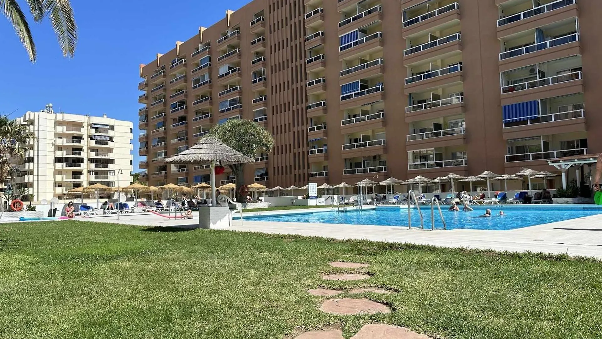 Estudio Pyr Privado Frente Al Puerto De Fuengirola Apartament